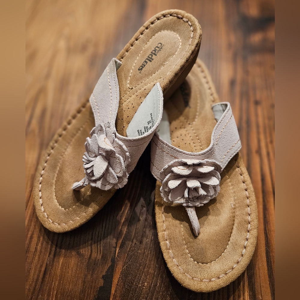 Cobbie Cuddlers Gina Women's Tan Leather Sandal with Floral Accent